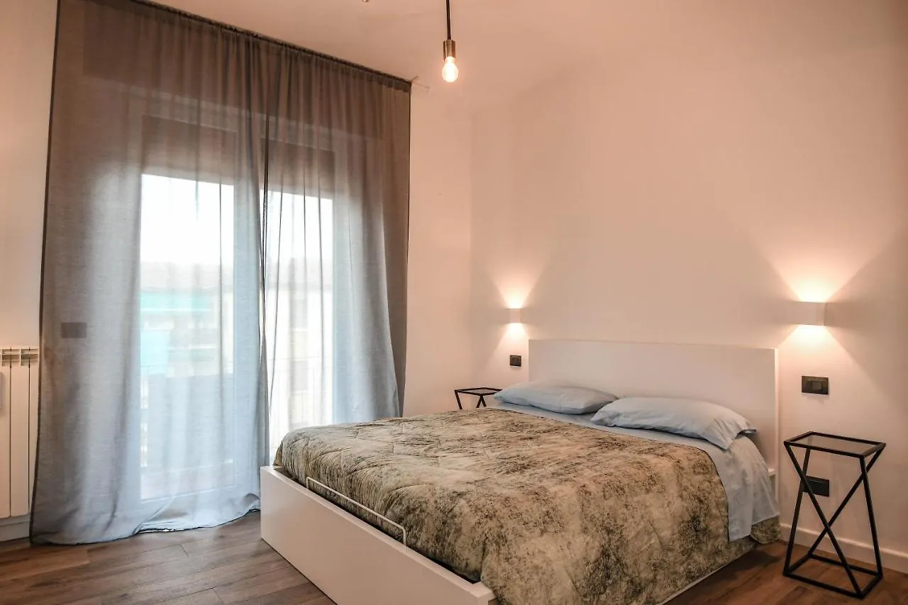 Calzolari Suite Bologna 0*,
